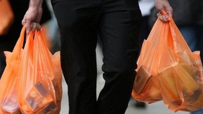 Market Poşetlerinden Sonra Mağaza Poşetleri de 25 Kuruş Oluyor