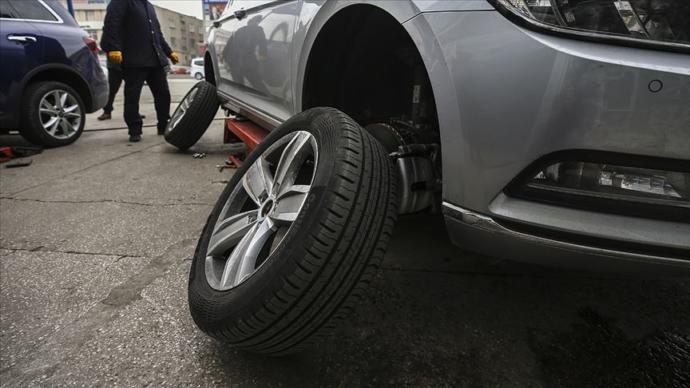 Kış Lastiği Zorunluluğu 1  Nisan  Pazartesi Sona Eriyor