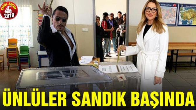 Martın Sonu Bahar mı? Ak Günler mi? Tüm Türkiye Gibi Sandığa Koşan Ünlülerden Renkli Görüntüler