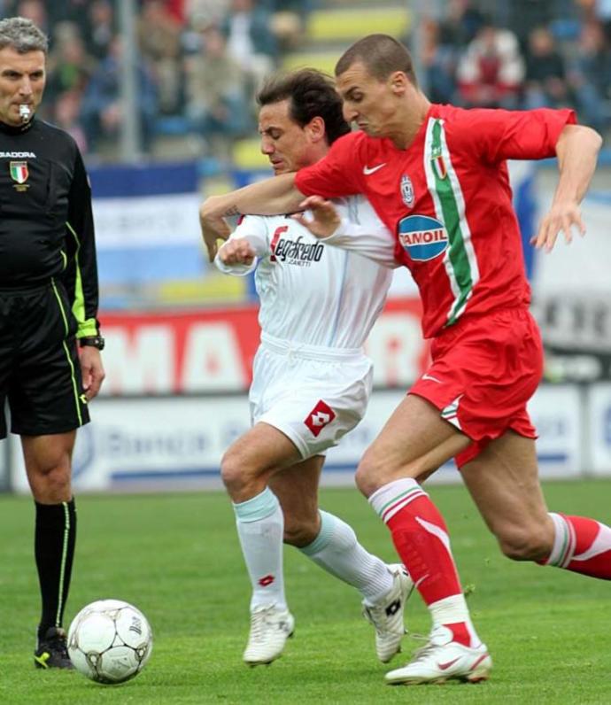 Yeni Güncellenmiş 8 Futbol Kuralı!