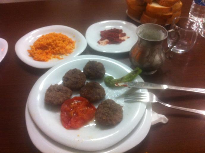 Selim Usta'nın köftesi başka bir eşsiz lezzet