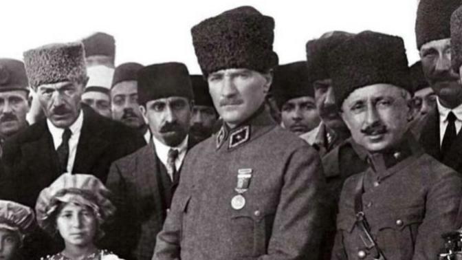 Millî Mücadele Döneminde, Mustafa Kemal Atatürk'e Silah Arkadaşlığı Yapmış Komutanlar