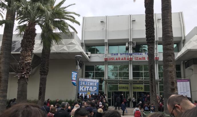 Yedisinden Yetmişine Tüm Kitapseverler İzmir Kitap Fuarında Buluştu!