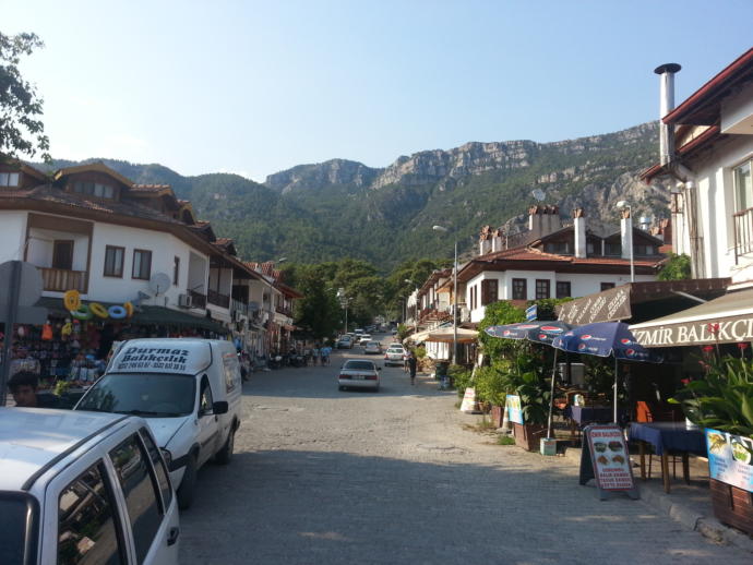 Akyaka'nın şirin sokakları