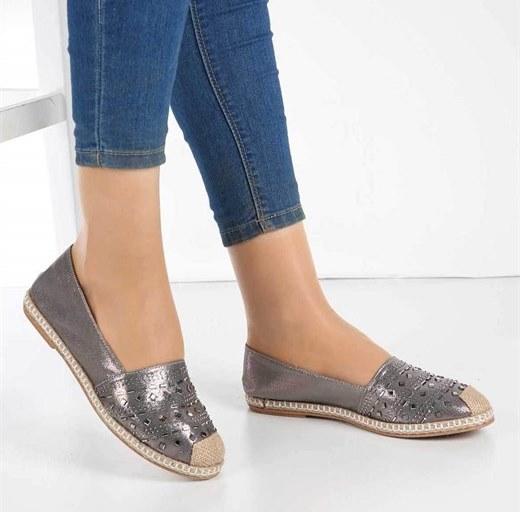 Espadrillerin Özgürlüğüne Kendini Bırakmaya Hazır mısın?