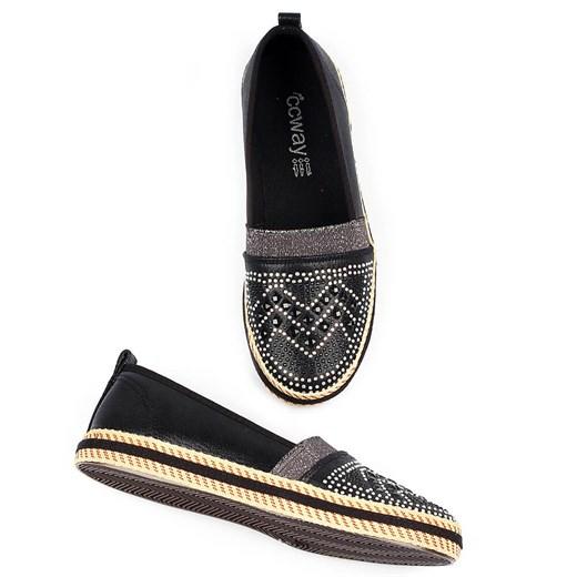 Espadrillerin Özgürlüğüne Kendini Bırakmaya Hazır mısın?