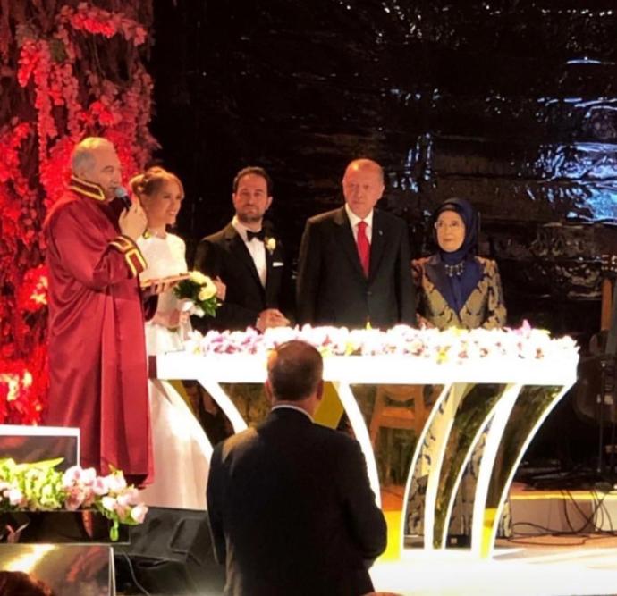 Yelda Demirören ile Haluk Kalyoncu Evlendi (Cumhurbaşkanı Erdoğan Nikah Şahidi Oldu)
