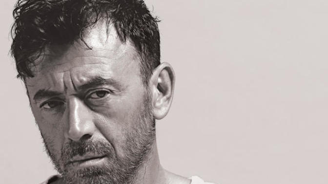 Benny Benassi'nin vocal synthesizer kullanarak yaptığı parçaları