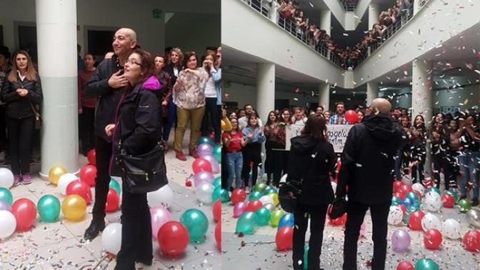 Mendiller Fora: Kanseri Yenen Öğretmen İçin Öğrencilerinin Hazırladığı Karşılama Töreni!