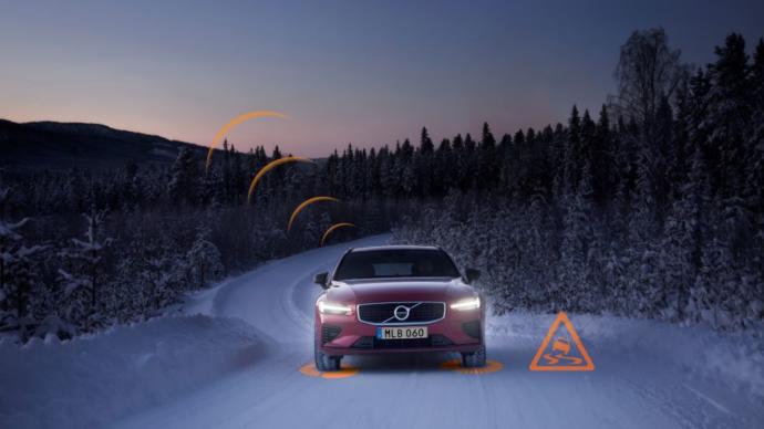 Volvo Buzlu Yol Uyarı Sistemi
