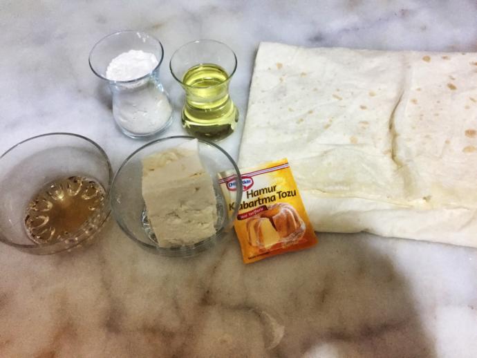Sadece 2 Yufkayla Çıtır Çıtır Börek Tarifi!