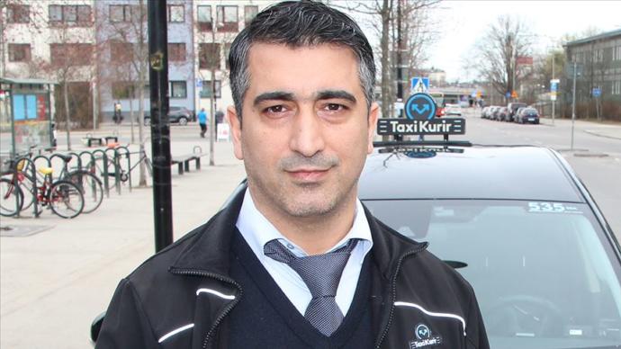 İsveç'te Kahraman İlan Edilen Türk Taksici Ömer Temel