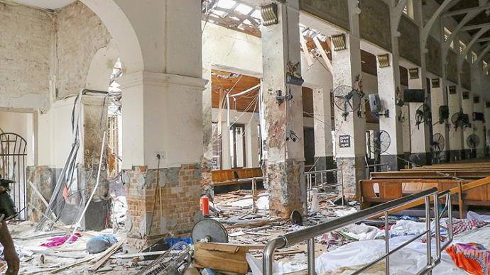 Sri Lanka'da Paskalya Bayramı'ndaki Patlamalarda En Az 290 Kişi Hayatını Kaybetti, Ölenlerin Arasında 2 Türk de Var