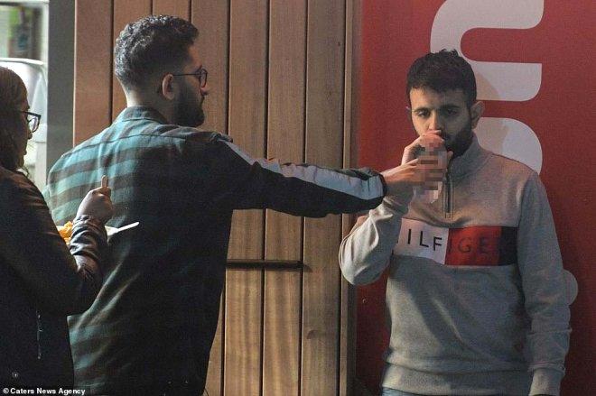 Paskalya Bayramı'nın Gelmesiyle İngiltere'den