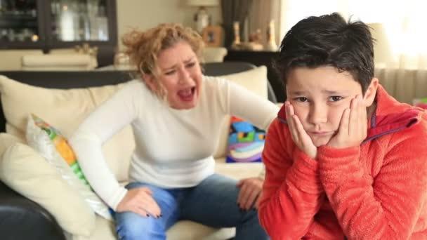 Anne ve Babaların Çocukların Eğitiminde Dikkat Etmesi Gereken Hususlar Nelerdir?