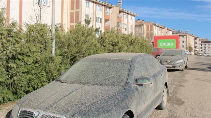 Başta İstanbul Olmak Üzere Batıda 'Çöl Tozu' Uyarısı Yapıldı