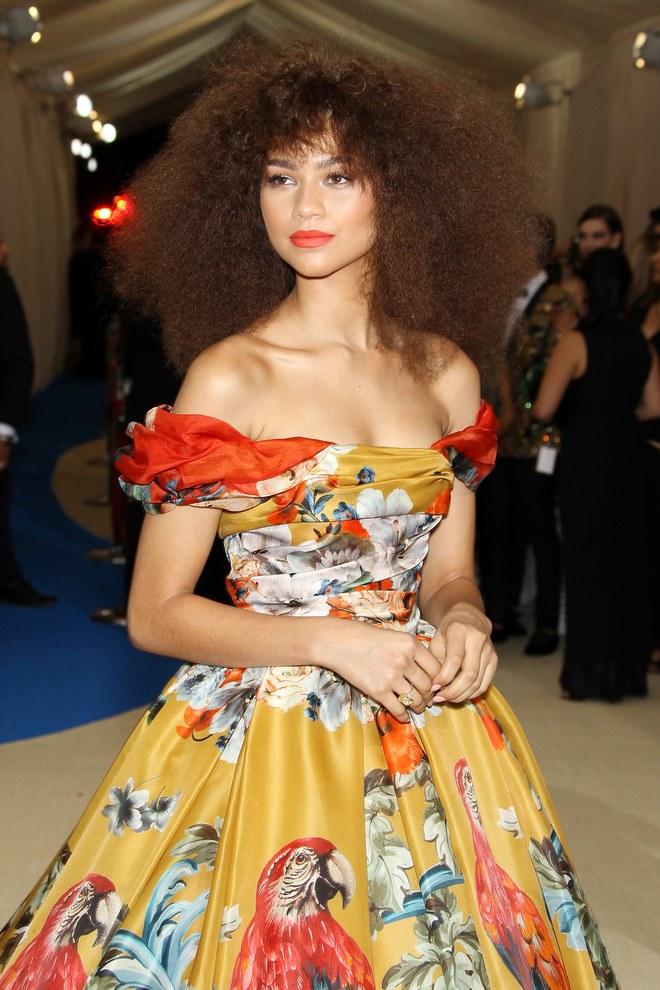 Met Gala'ya Sayılı Günler Kala: En İkonik Kıyafetleri İncelemeye Çıkıyoruz!