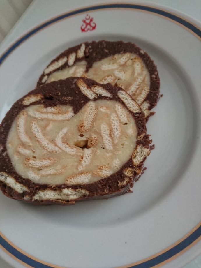 Bisküvi Ve Puding İle Yapabileceğiniz Mükemmel Bir Pasta Tarifi!