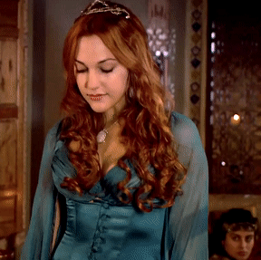 KizlarSoruyor Fenomen Röportajımızın Bu Haftaki Konuğu: Hürrem_