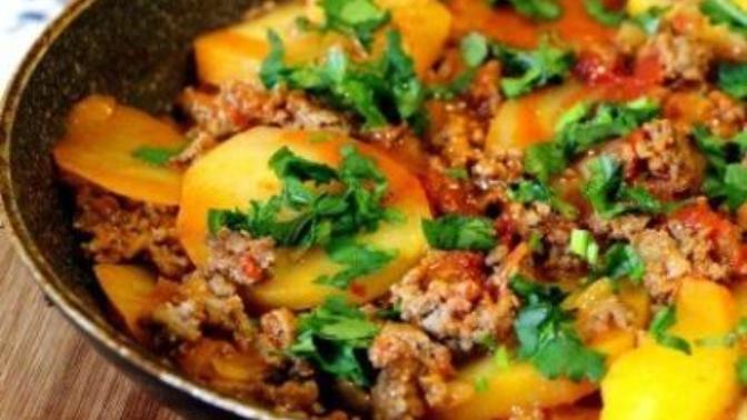Patates ve Kıymanın Ağızlara Şenlik Lezzeti: Patates Oturtma Tarifi