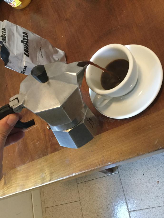 Moka Pot İle Çikolatalı İtalyan Kahvesi Nasıl Yapılır?
