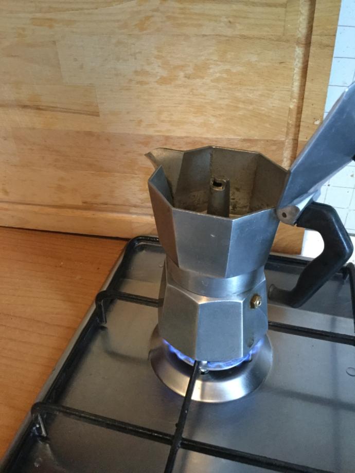 Moka Pot İle Çikolatalı İtalyan Kahvesi Nasıl Yapılır?