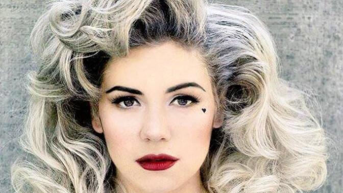 Electra Heart Albümünden Kıyıda Köşede Kalmış 9 Şarkı