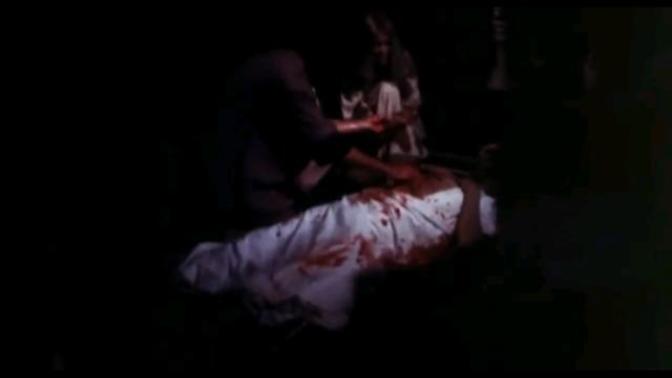 En İğrenç ve Rahatsız Edici 5 Film Sahnesi - 5