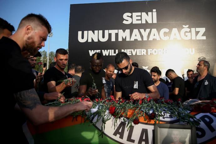 Alanya Müftülüğü'nün Hayatını Kaybeden Futbolcu Josef Sural Hakkında Yaptığı Paylaşım Tepki Çekti