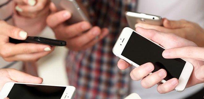 Cep Telefonlarından Alınan ÖTV Oranları Artırıldı, Fiyatı 1500 Liradan Fazla Olan Cep Telefonlarında ÖTV Oranı Yüzde 50 Oldu