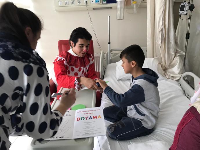 Devlet Hastanesindeki Minik Bedenleri Ziyaret Ettik