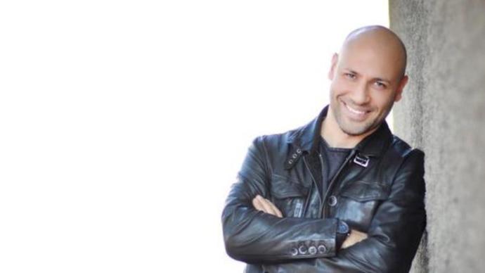 Yazdığı Kitaplarla Bizi Kalbimizden Vuran Yazar 