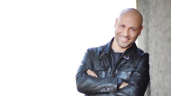 Yazdığı Kitaplarla Bizi Kalbimizden Vuran Yazar "Kahraman Tazeoğlu"