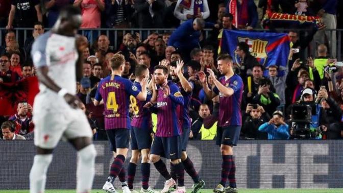 Barcelona Finalin Kapısını Araladı (Barcelona 3 - 0 Liverpool)