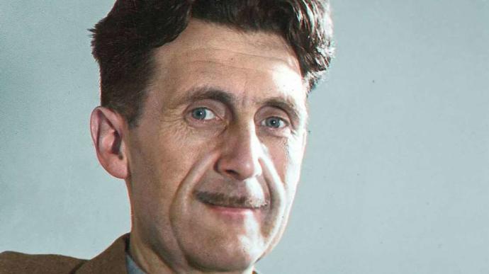 Sistemi Kimseye Dokunmadan Eleştiren Bir Yazar: George Orwell Ve Onun Muhteşem Eseri Hayvan Çiftliği