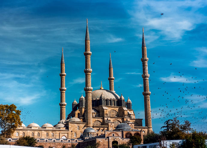 Mimari Bakımdan Muhteşem Olan Dini Mekanlar