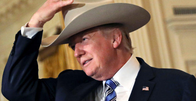 İlber Ortaylı: Trump, Bir Kovboy Kadar Cahil