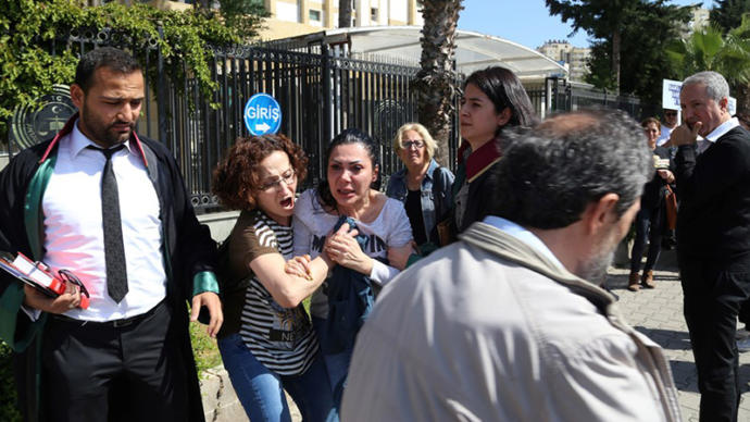 Adalete İnanalım mı? 1 Anne 1 Baba 2 Çocuk 0 Adalet