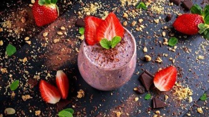Öğün Yerine Geçecek Diyet Dostu Protein Ve Lif Deposu: Yulaflı Çilek Shake