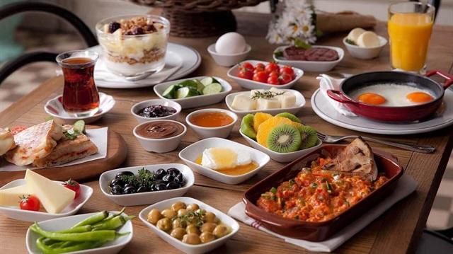 Sahurda hafif yiyecekler tercih etmeliyiz
