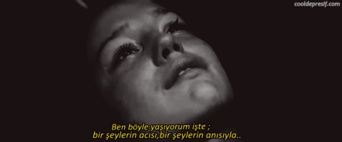 Kısacık Ömrümüze Sığdırdığımız O Karşılıksız Sevginin Hissettirdikleri