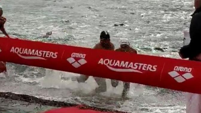 Eski Milli Yüzücü Tolga Öcal'ın Bitişte İtip Düşürdüğü Seyfi Diker Şampiyon İlan Edildi (Aquamasters)