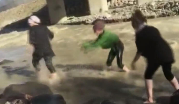 Bingöl'de Dereye Düşerek Hayatlarını Kaybeden İki Genç Kızın Son Anları!