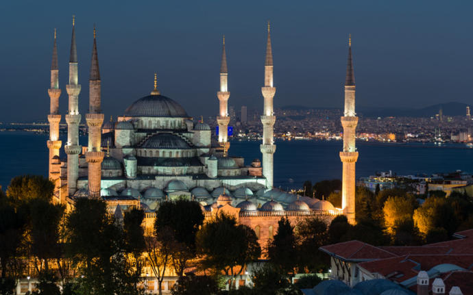 Her Vaktin Tadı Ayrı: 5 Ayrı Makamda 5 Ayrı Ezan