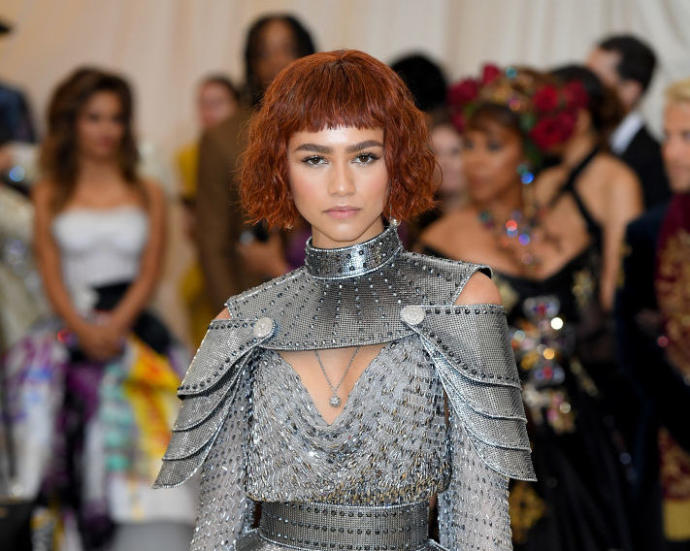 Mercek Altında: Zendaya'nın Yürekleri Hoplatacak Saç Renkleri!