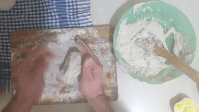 İftar Sofranız İçin Hamuru Çıtır, Kokusu Mis Kavurmalı Ve Yumurtalı Pide!