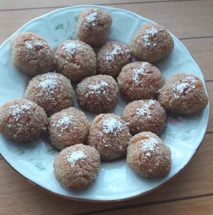 İftar Sofralarına Nefis Bir Lezzet: Lokmalık İrmik Tatlısı