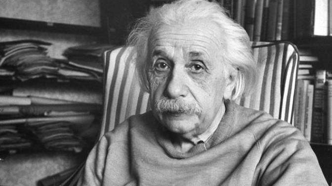 Bir Dahinin Kütüphanesi: Albert Einstein'ın 5 Favori Kitabı!