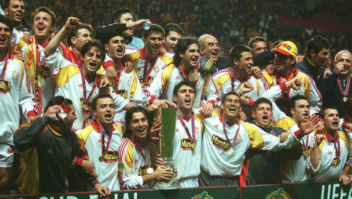 Tarih Bir Kere Yazıldı! İşte Galatasaray'ın UEFA Kupası Serüveni / 17 Mayıs 2000