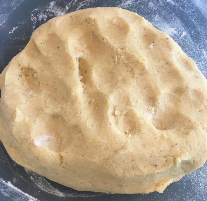 Anne Eli Değmiş Misali Peynirli Poğaça